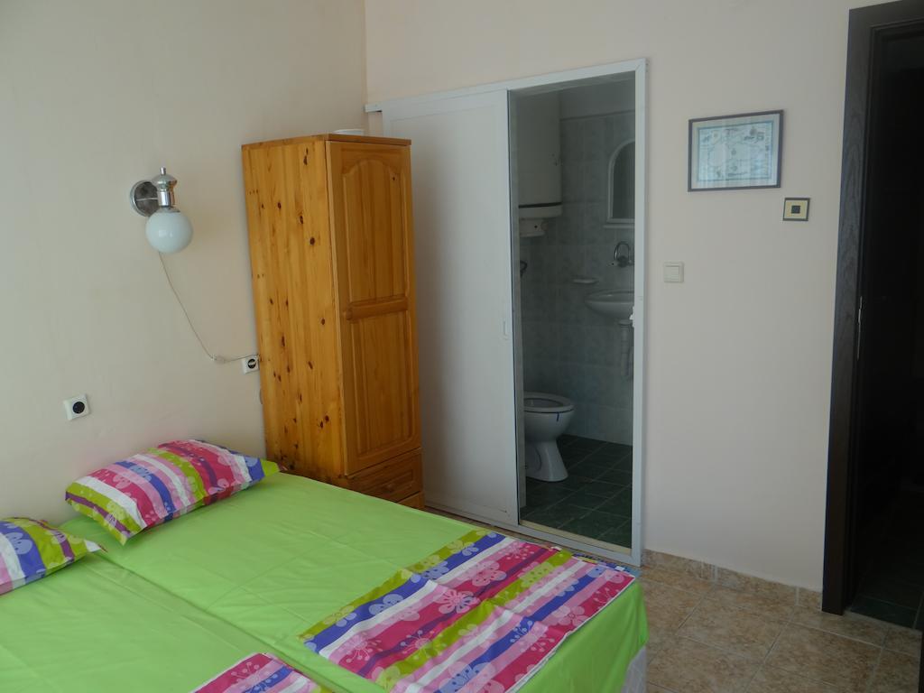 Rosi Guest House Lozenets Room photo