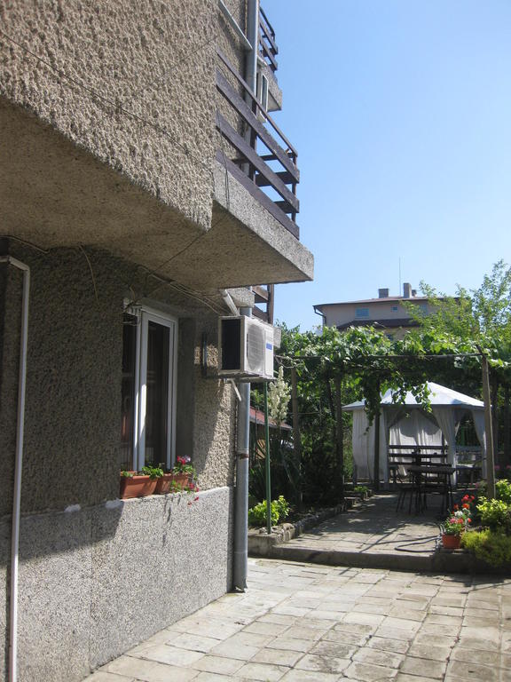 Rosi Guest House Lozenets Exterior photo